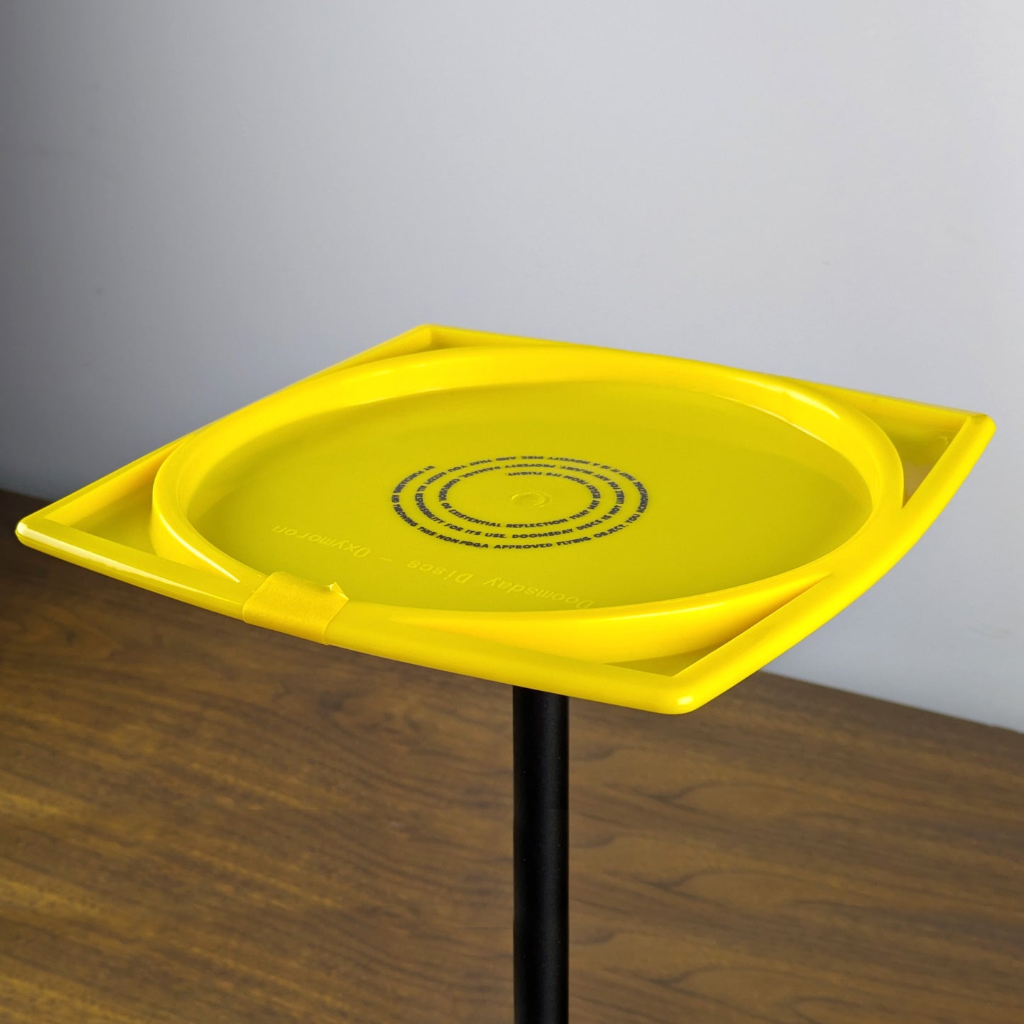 Doomsday Discs Oxymoron Cheese side profile yellow