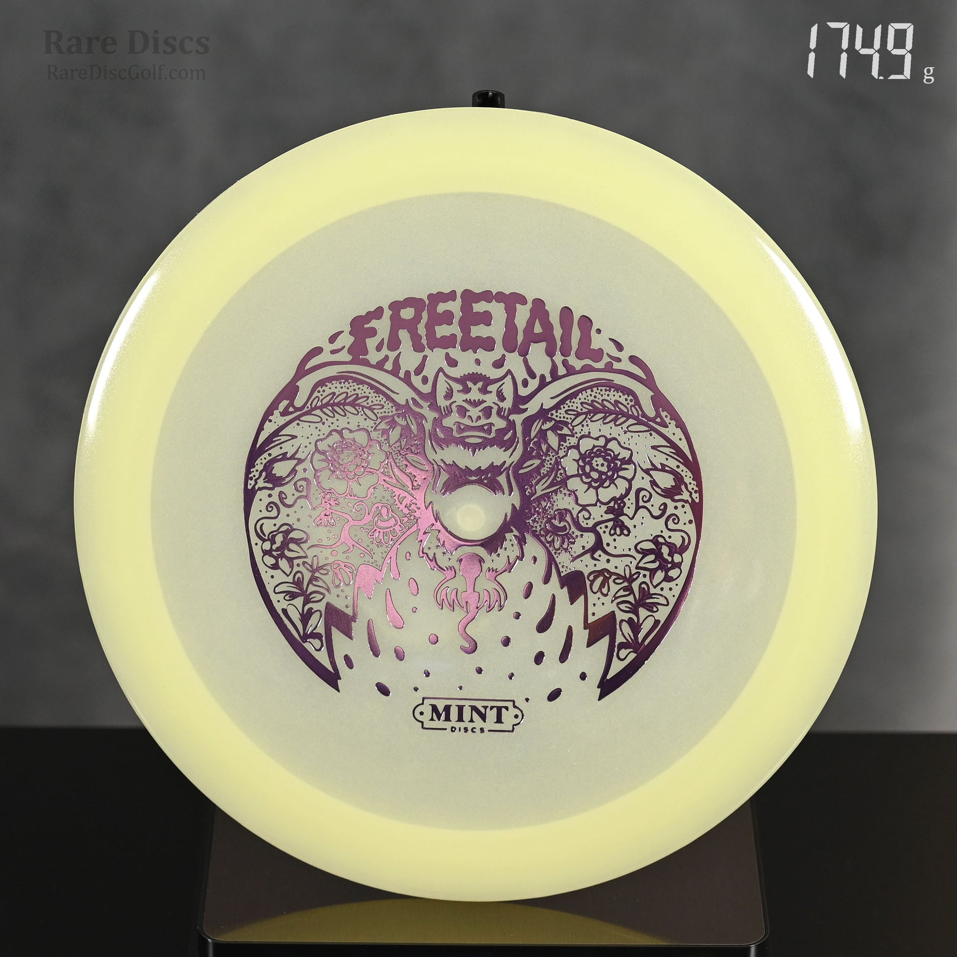 Mint Discs Freetail flippy distance driver in glow plastic with bat stamp rare discs canada