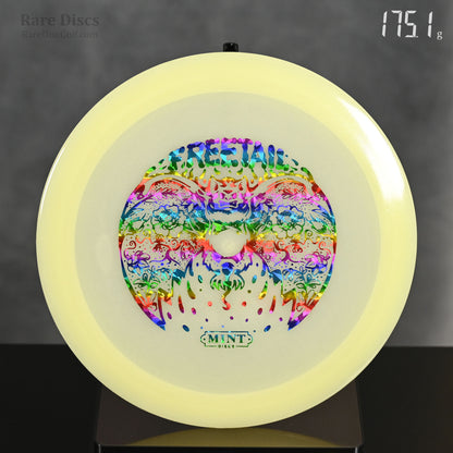 Mint Discs Freetail flippy distance driver in glow plastic with bat stamp rare discs canada