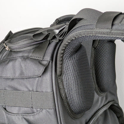 sigr balder disc golf backpack detail shot the straps