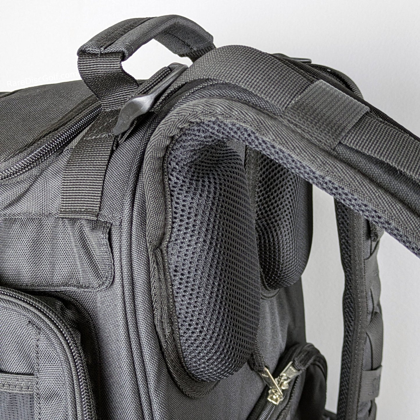 Sigr Odin Extra Large Disc Golf Backpack Bag Black Rare Discs Canada - Straps